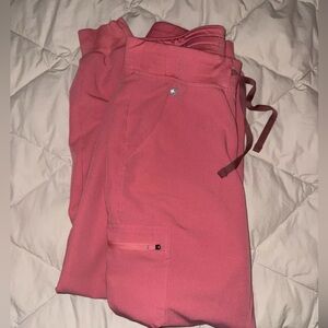 Figs scrubs jogger, desert rose, small